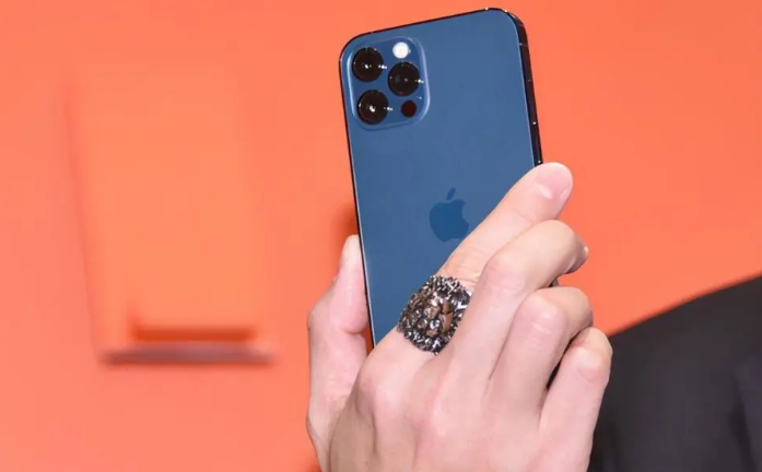 江城苹果手机维修分享iPhone12系列重启方法教程 
